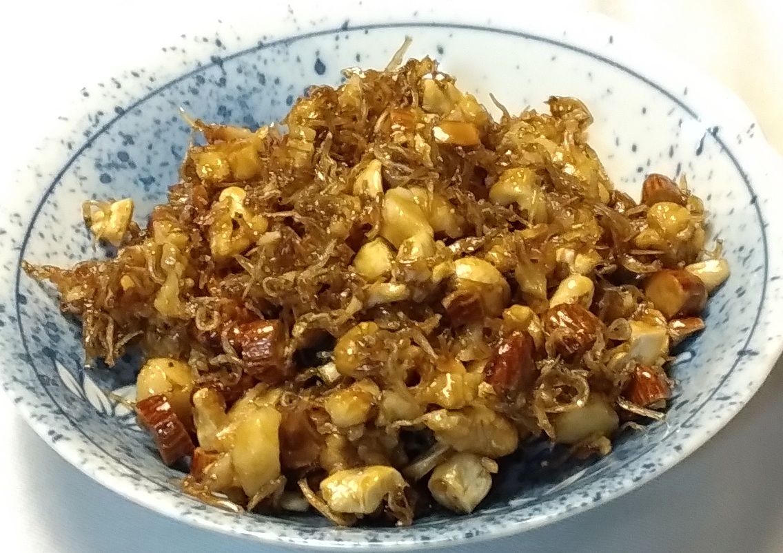 ミックスナッツとじゃこの田作り風